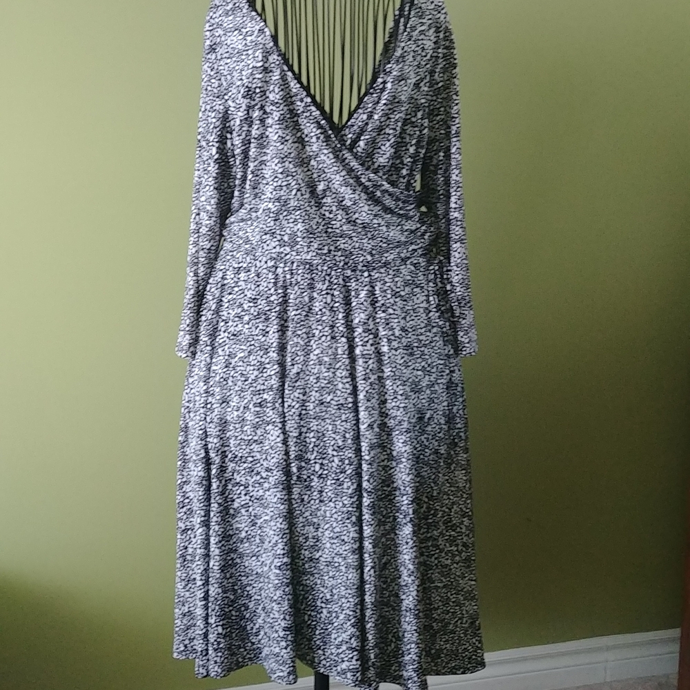 Dress "SANDRA DARREN" SIZE 12